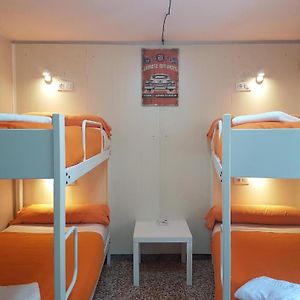 Barri Antic Hostel & Pub